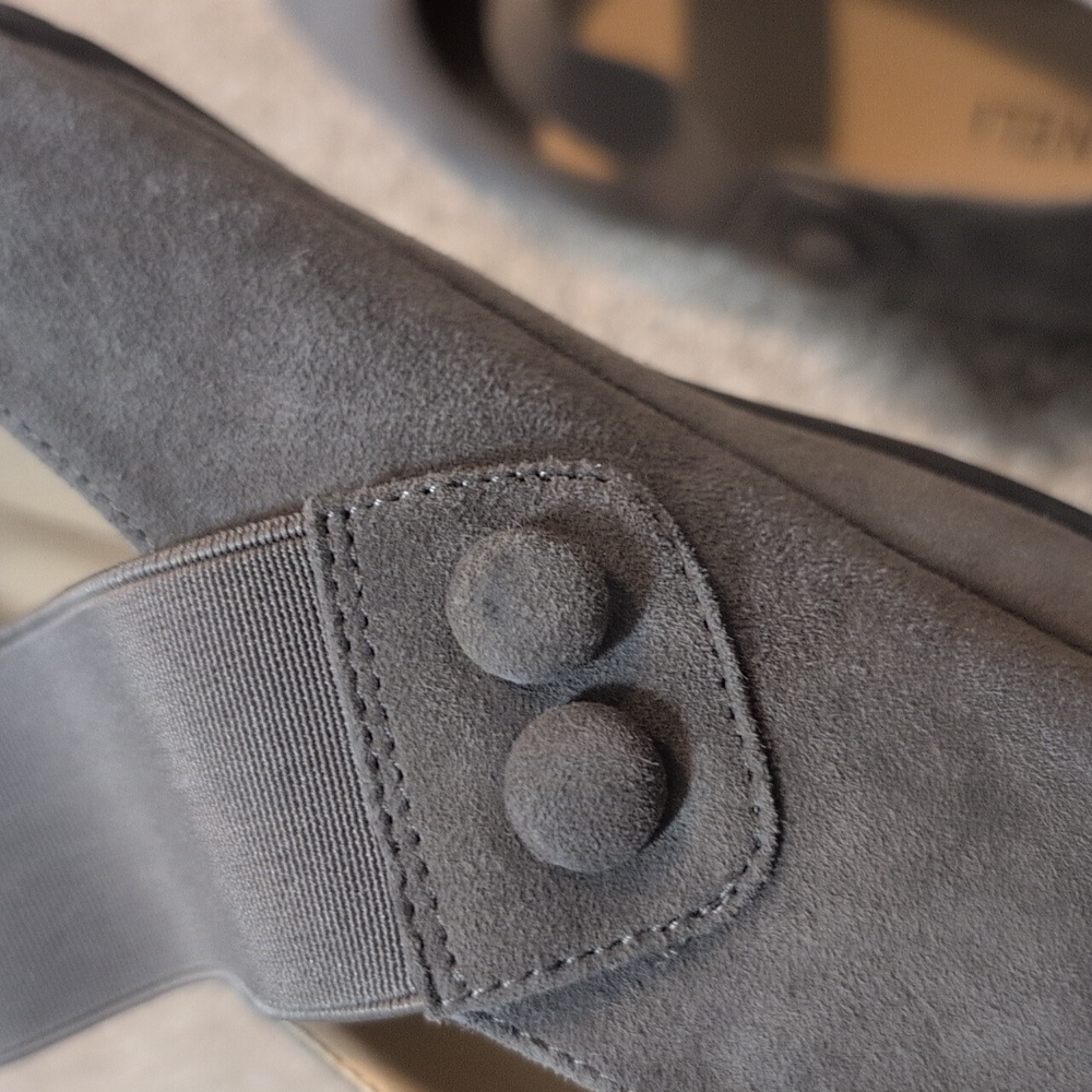 Vaneli Suede Wedge Pearl Taupe Leather 9 Mary Jane - Picture 12 of 14
